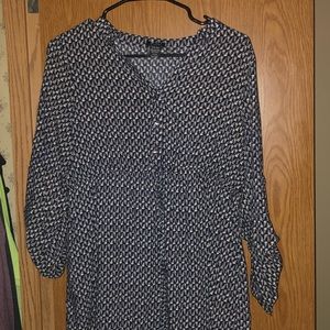 Nice blouse with 3/4 to long sleeve brand new